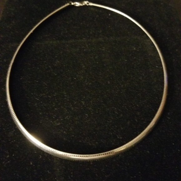 Stainless Steel Flat Omega Necklace - Picture 4 of 13